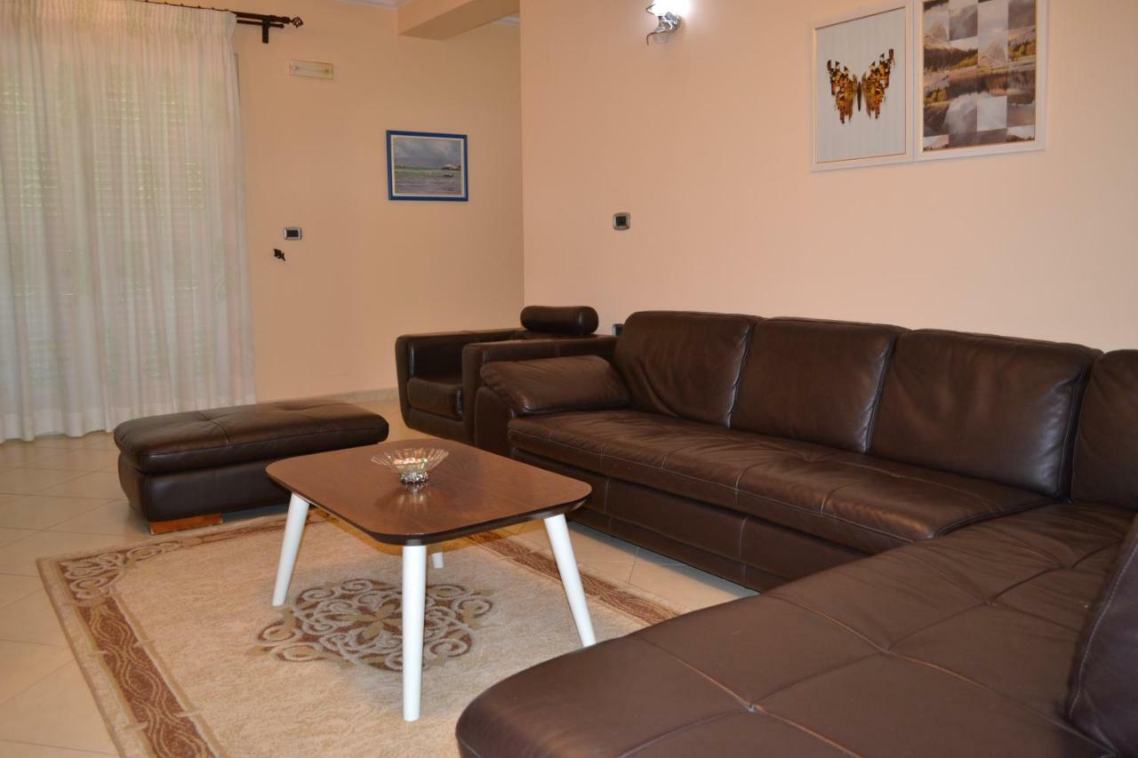 Penthouse Terrace 4 Bedrooms Apartment Avlonya Dış mekan fotoğraf